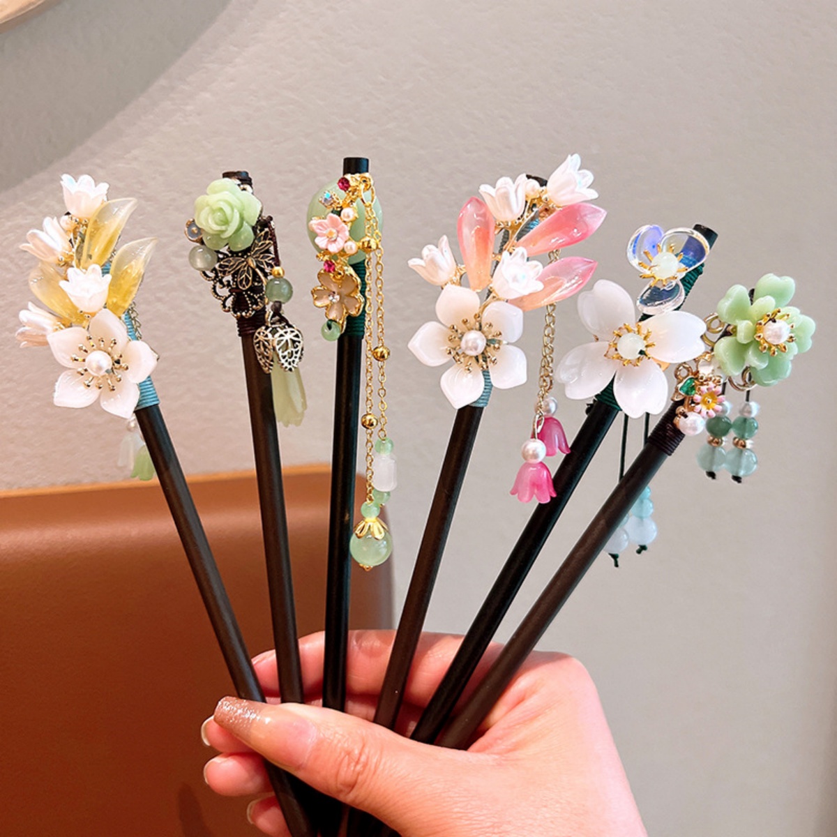 Exquisite Flower Tassel Wooden - đánh giá và giá Women Fashion Hub