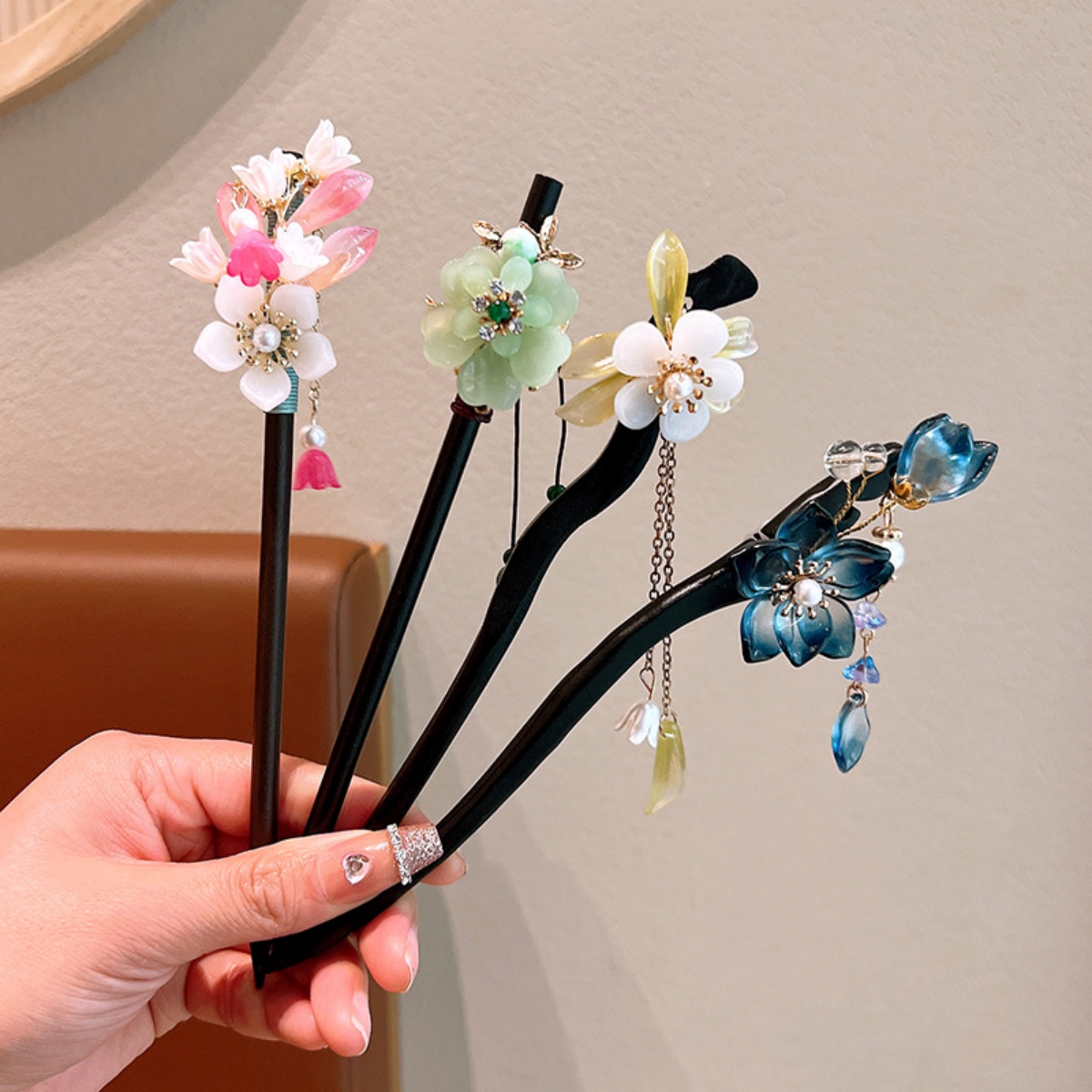 Exquisite Flower Tassel Wooden - đánh giá và giá Women Fashion Hub